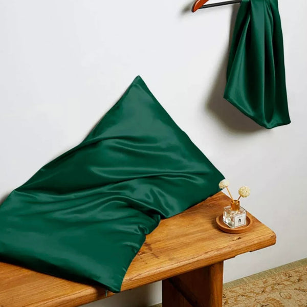 Buttersilk™ Signature Silk Pillowcase in Emerald